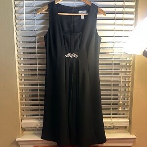 LOFT Black Sleeveless Pleated Midi Dress with Center Crystal Detail size 0